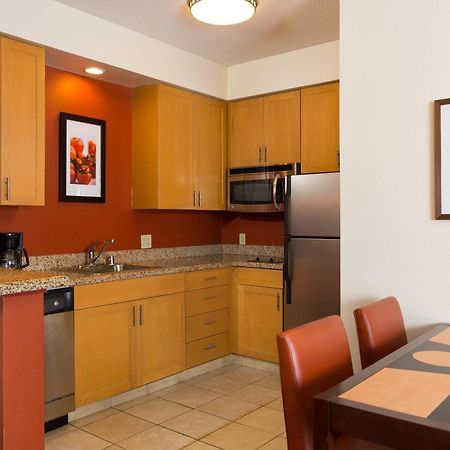Residence Inn Kansas City Airport Exterior photo